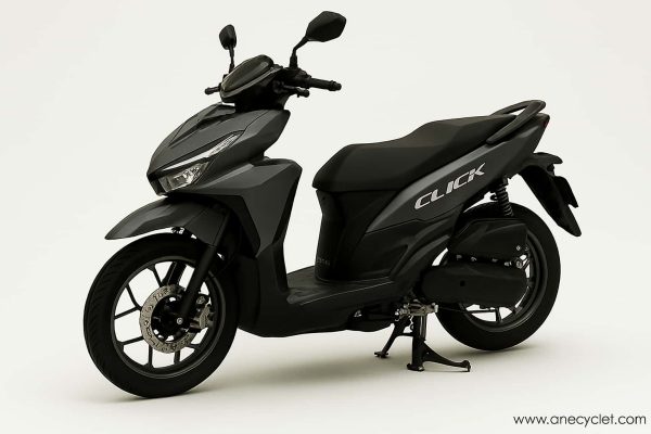 موتور مشکی طرح کلیک کبیر ۱۷۰ سی‌سی با دیسک ABS، رینگ اسپرت و گیربکس CVT در گالری وان‌سایکل